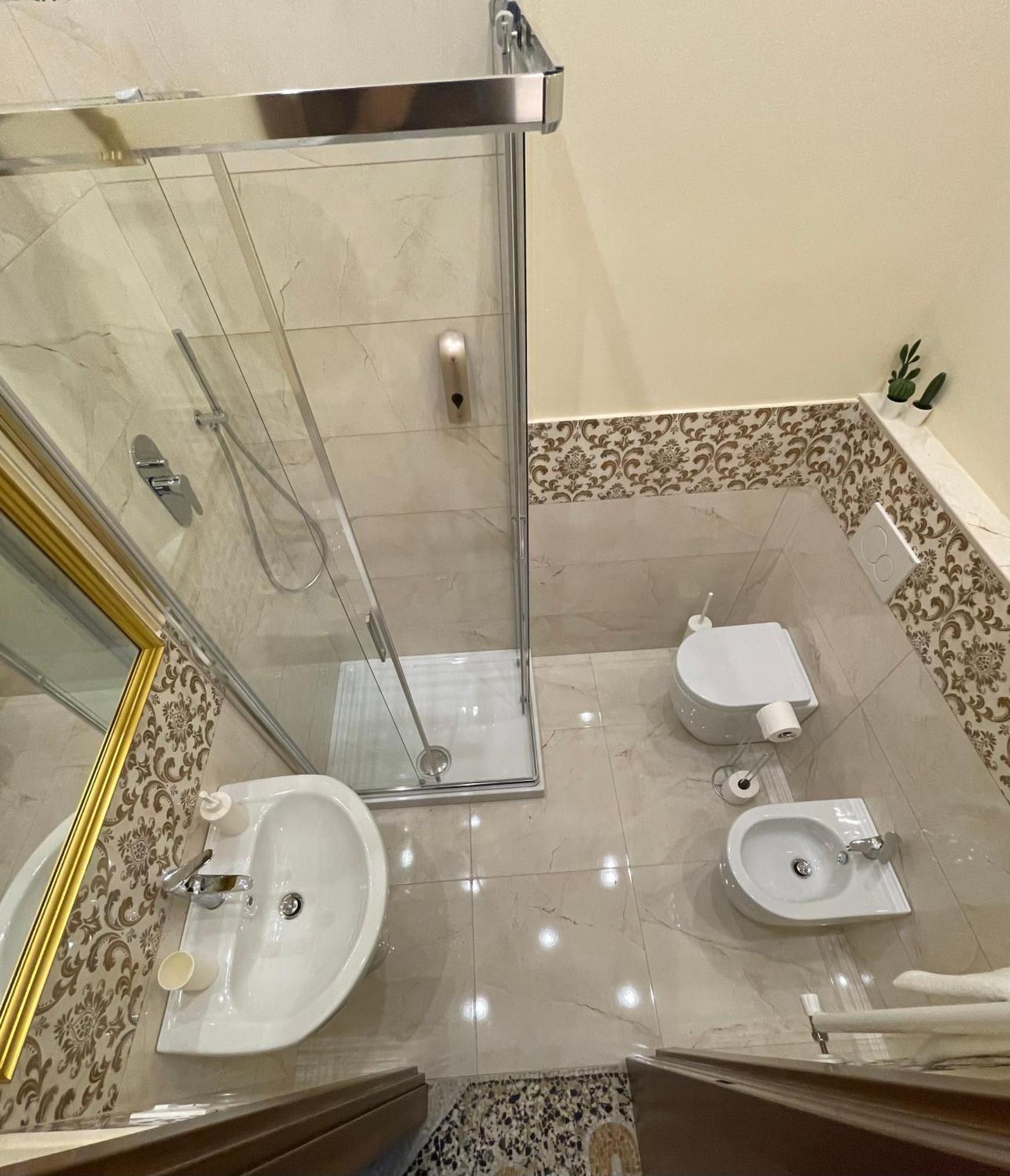 Intero Appartamento 3 Letti Con Garage Gratuito Livourne Extérieur photo